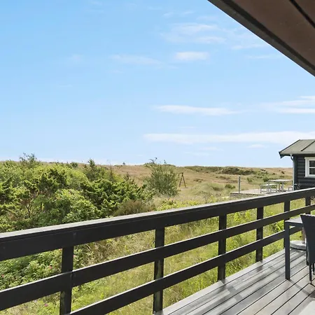 Beach Front Home In Saeby With Wifi Nyaraló *