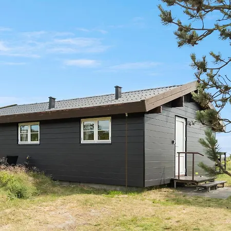 Beach Front Home In Saeby With Wifi Nyaraló Sæby
