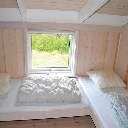 Beach Front Home In Saeby With Wifi Nyaraló Sæby